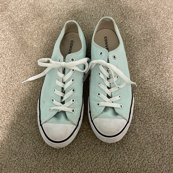 *SOLD* Teal Converse Low-Tops - Picture 2 of 8